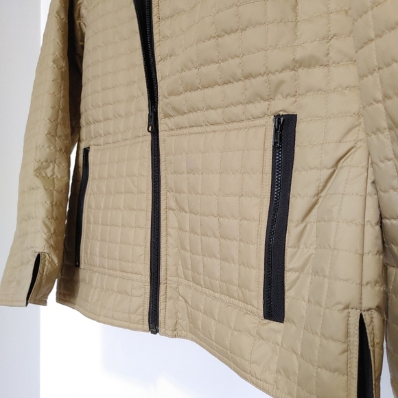 Signature by Spanner | womans reversible jacket tan quilted & black - Picture 3 of 9